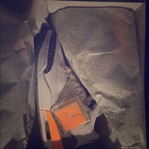 Jordan 3 Retro (Laser Orange)